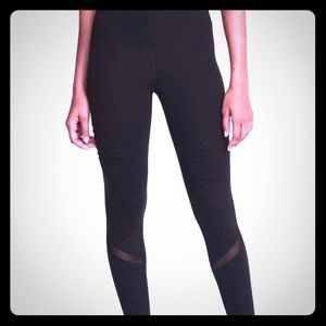 Old Navy Active Go Dry Moto Leggings